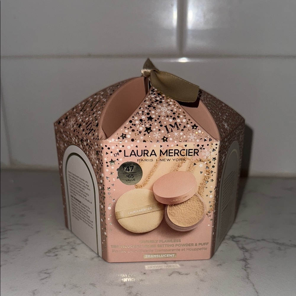 Laura Mercier Translucent Setting Powder & Puff Set